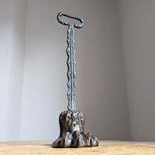 Load image into Gallery viewer, Hairy Paw Door Porter
