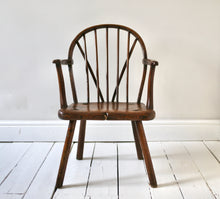 Load image into Gallery viewer, Hoop Back Forest Chair
