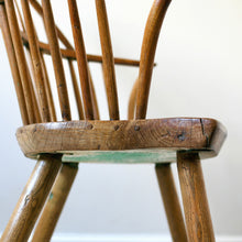 Load image into Gallery viewer, English Hoop-Back Rocking Chair
